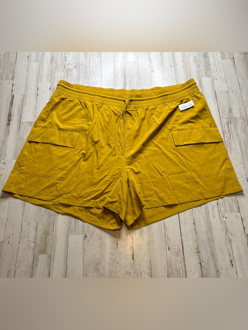 Old Navy High Rise Stretchtech Mustard Shorts Plus Size 4X NWT